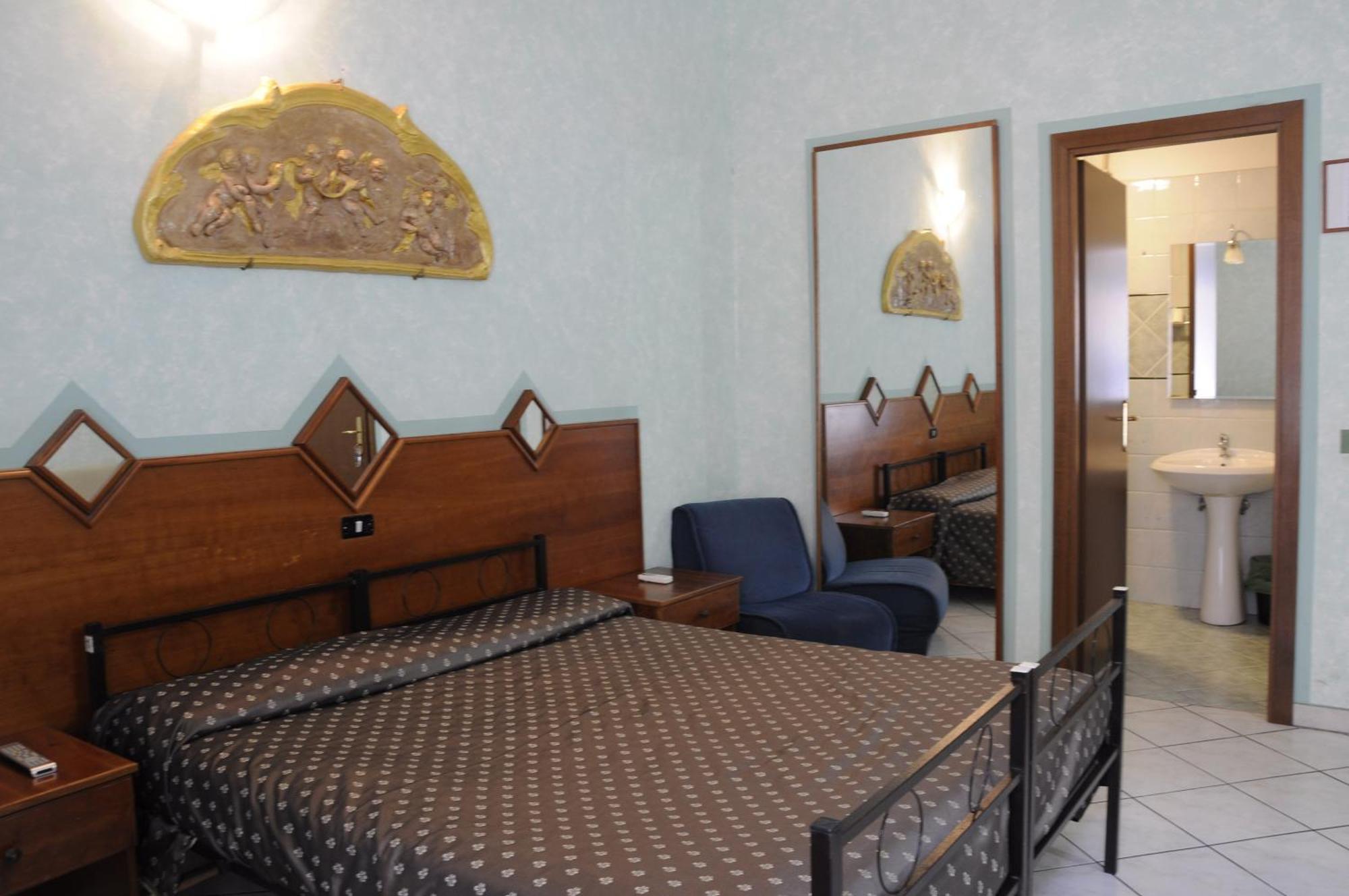 Hotel Farini Roma Quarto foto