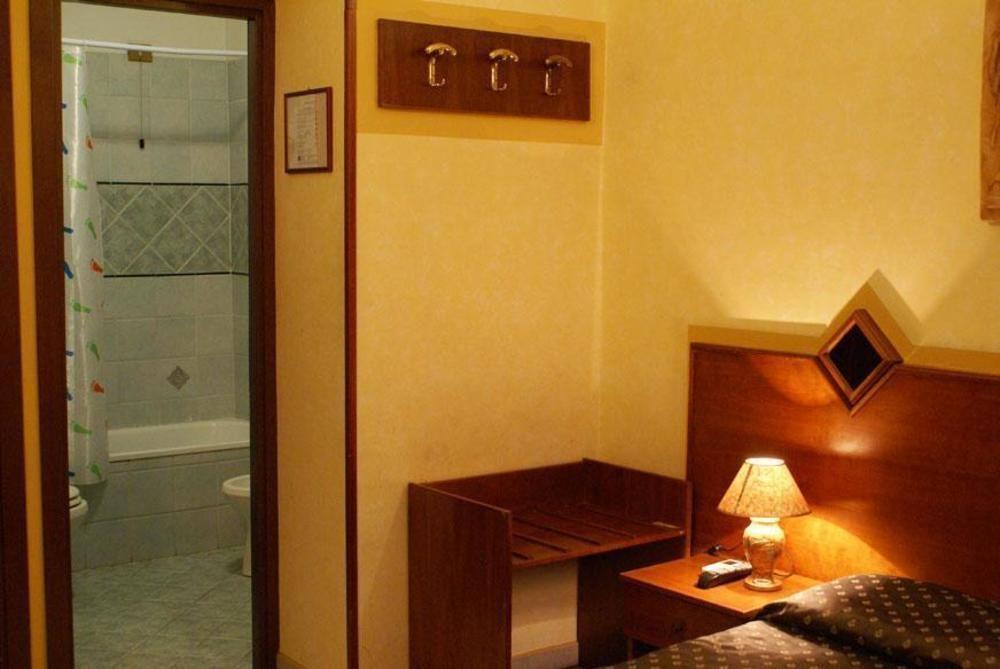 Hotel Farini Roma Exterior foto